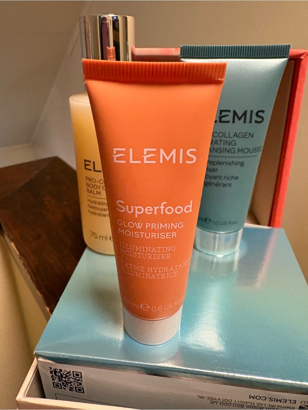 ELEMIS 5 Piece mini size skincare. - Picture 5 of 6
